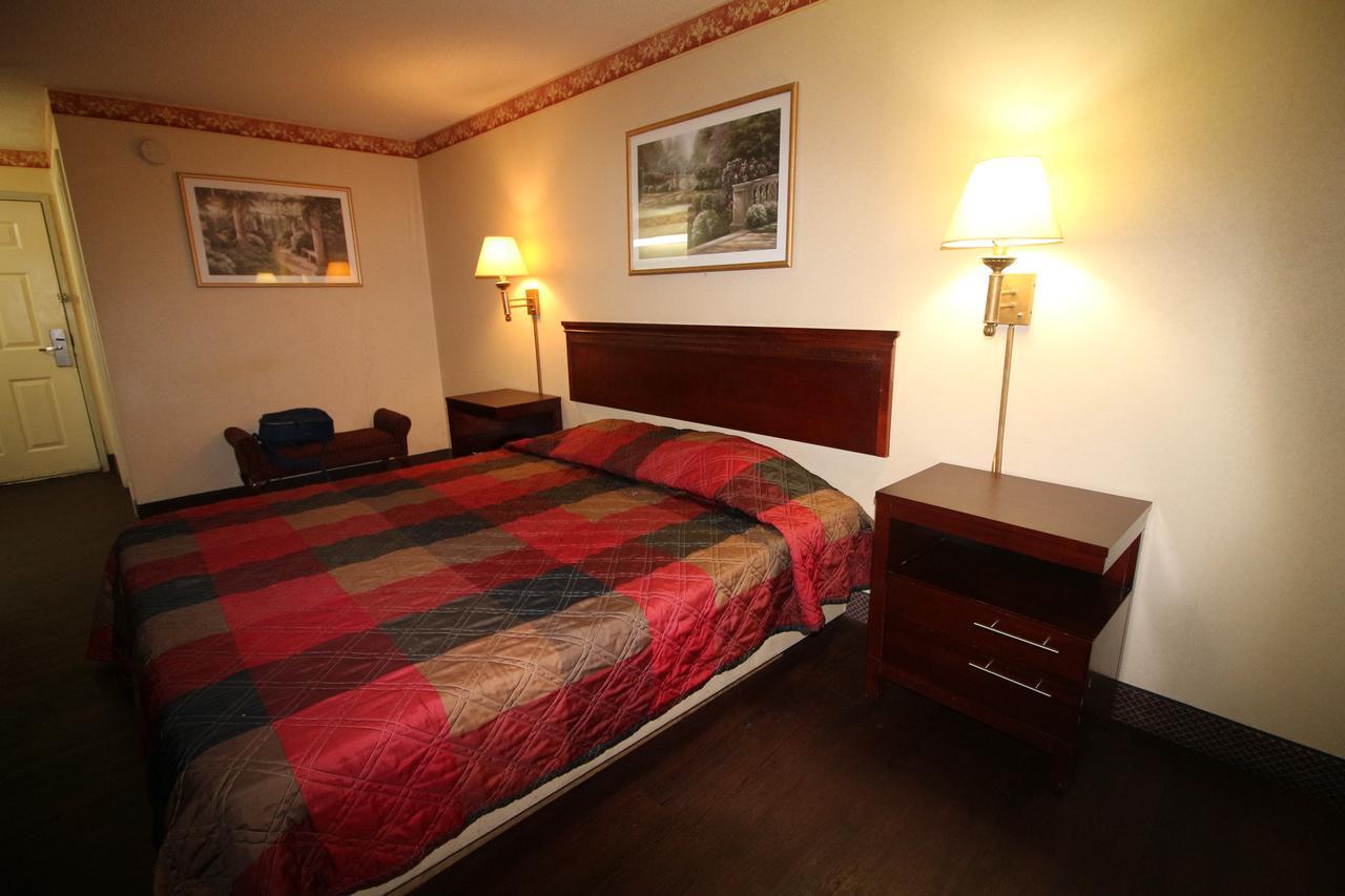 Magnolia Bay Hotel & Suites Jonesboro Exteriér fotografie